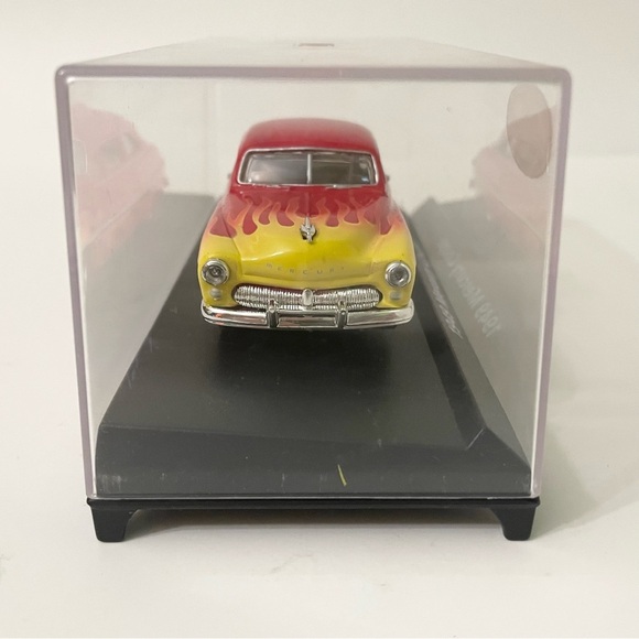 Motor Max 1949 Mercury Coupe Diecast Model Car - Picture 9 of 15